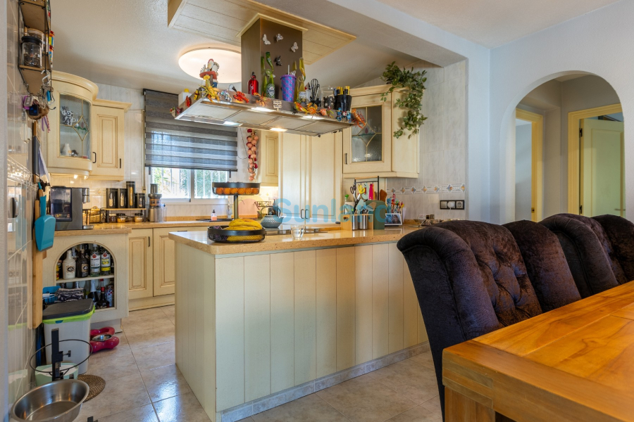 Вторичка - Bилла - Benijofar