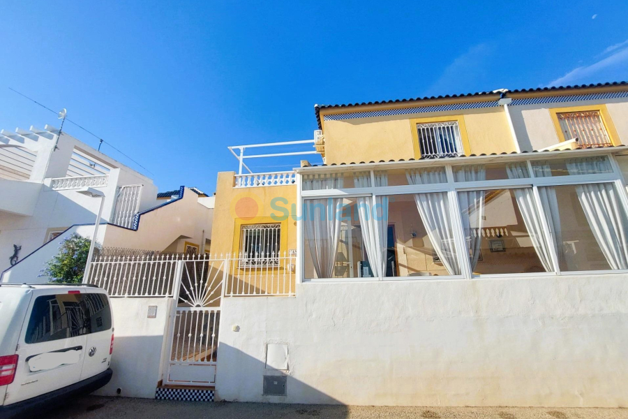 Вторичка - Semi - Torrevieja - Los Balcones - Los Altos del Edén