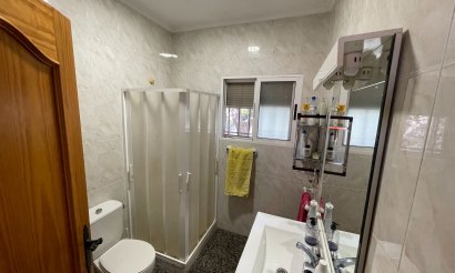 Resale - Villa - Guardamar del Segura - Valencian Community