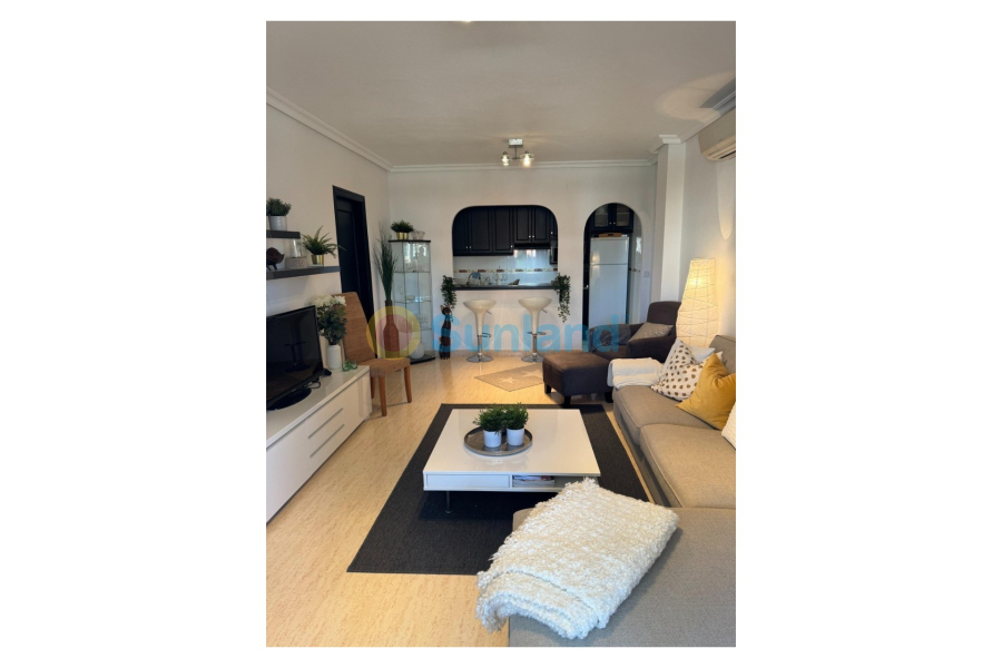 Resale - Apartment - Punta Prima - 