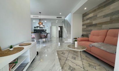 Resale - Villa - Benijofar