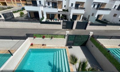 Resale - Villa - Benijofar