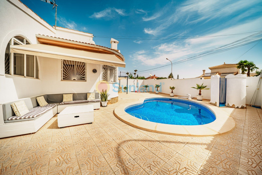 Resale - Villa - Ciudad Quesada