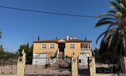 Segunda mano - Chalet - Crevillente - Alicante