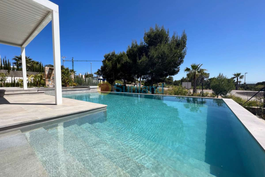 Resale - Villa - Orihuela - Las Colinas Golf
