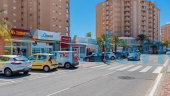 Resale - Apartment - La Manga del Mar Menor - 