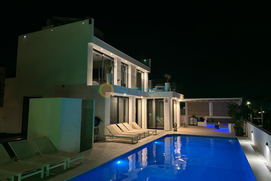 Resale - Villa - San Fulgencio - La Marina