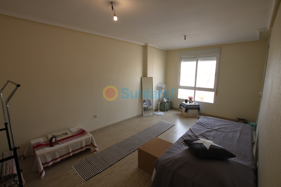 Resale - Apartment - Los Montesinos - Center