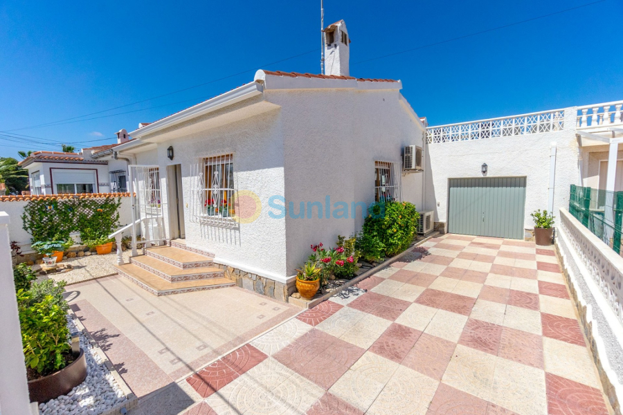 Resale - Villa - Ciudad Quesada - Upper Quesada