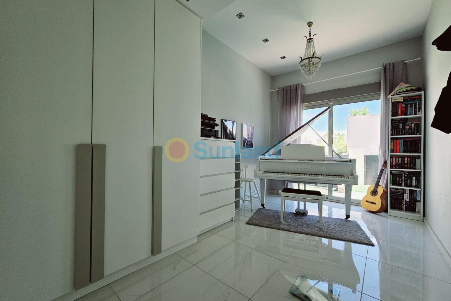 Använda fastigheter - Villa - Orihuela Costa - Villamartin