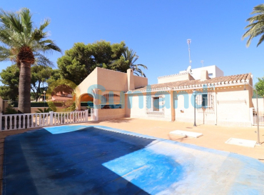 Villa - Resale - Orihuela Costa - Punta Prima