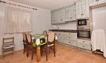 Segunda mano - Chalet - Benijofar