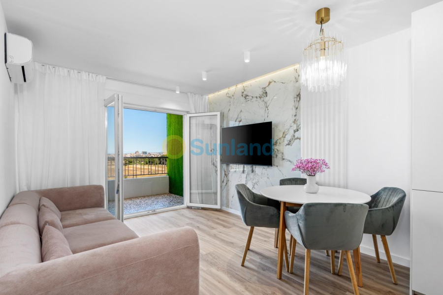 Använda fastigheter - Lägenhet - Torrevieja - Punta Prima