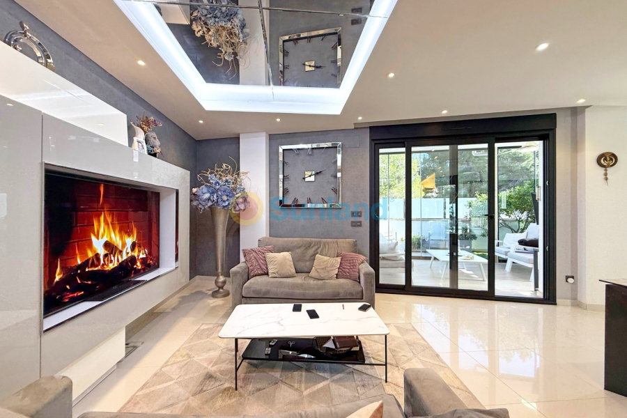 Använda fastigheter - Villa - Orihuela Costa - Villamartin