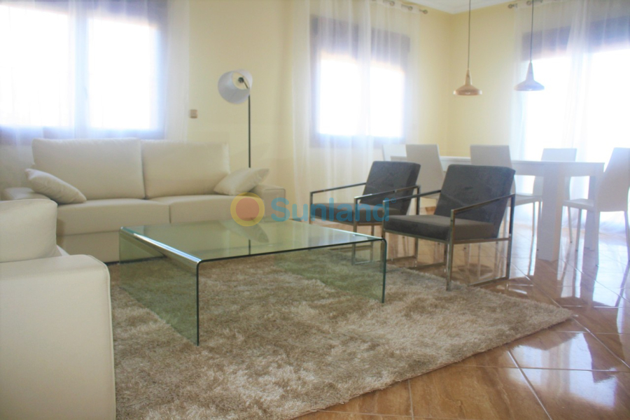 Segunda mano - V - Los Altos