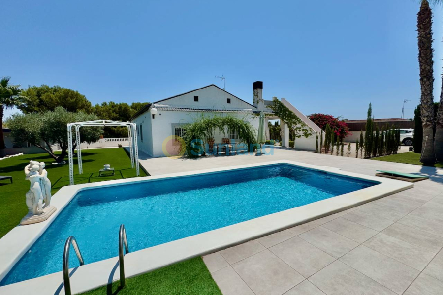 Resale - Country house - Torrellano