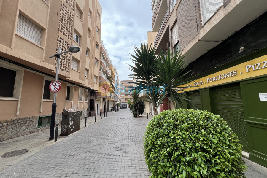 Använda fastigheter - Apartamento - Torrevieja - Centro