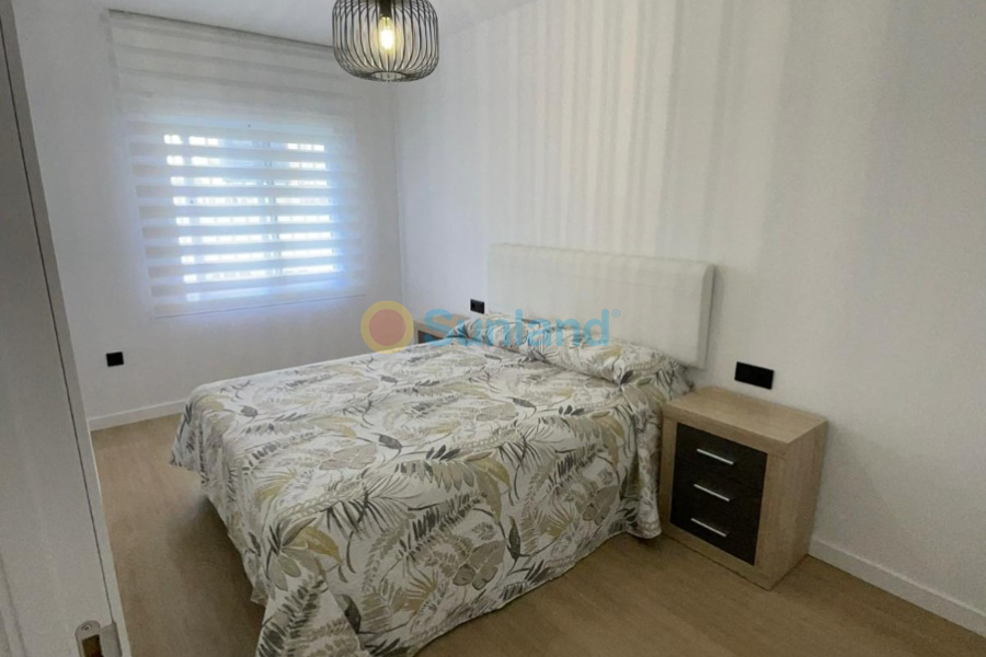 Resale - Townhouse - La Mata