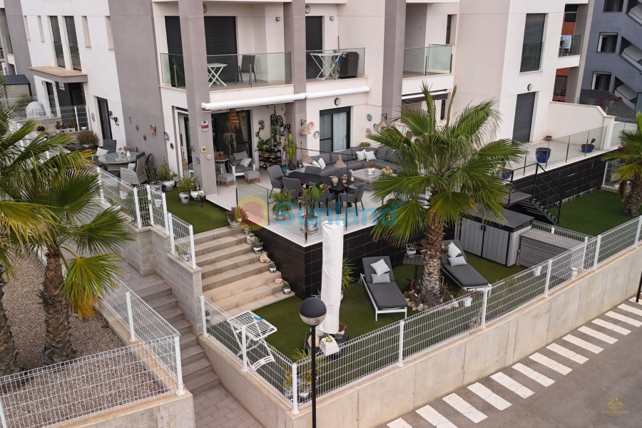 Resale - Apartment - Orihuela Costa - Villamartin