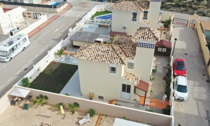 Resale - Villa - Algorfa