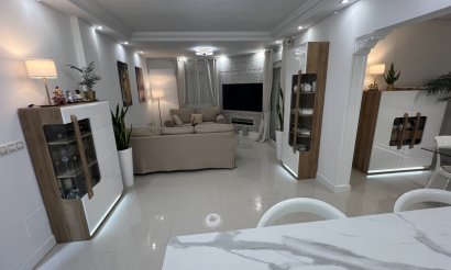 Resale - Villa - Algorfa