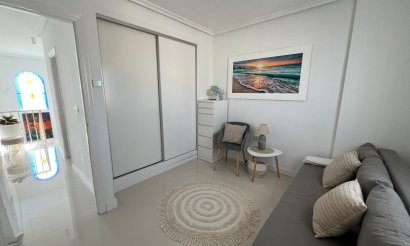 Resale - Villa - Algorfa