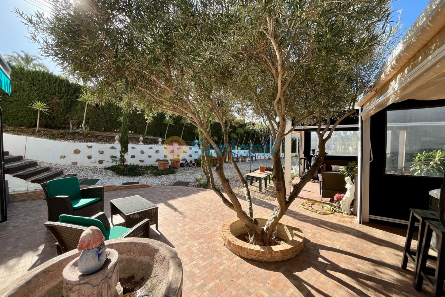 Resale - V - Villamartin