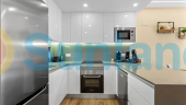 Resale - Apartment - Orihuela Costa - Villamartin