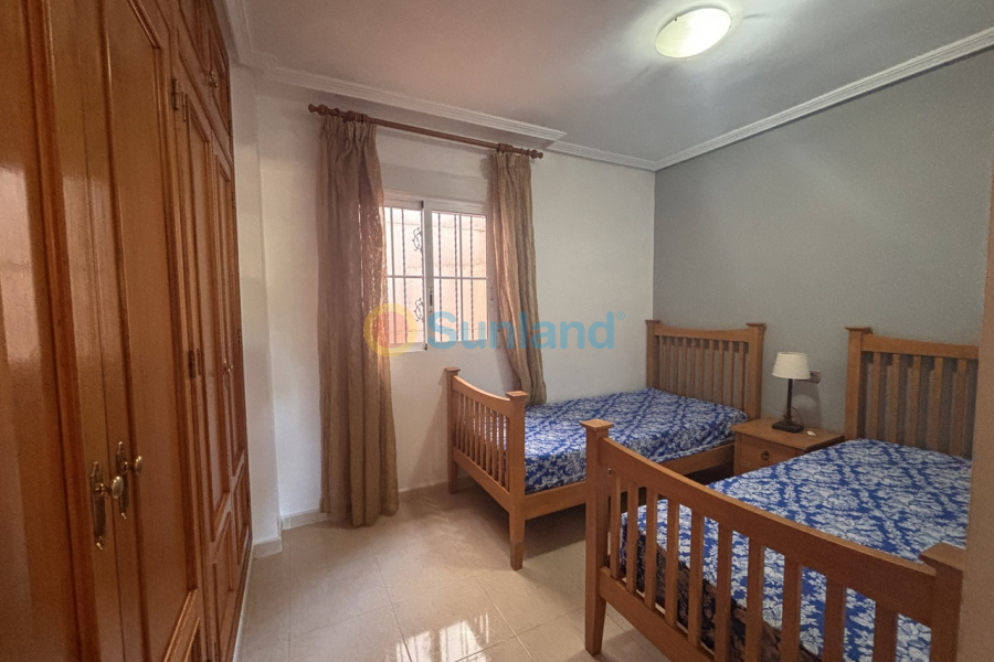 Segunda mano - A - Cabo Roig