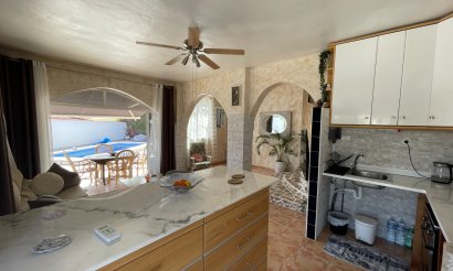 Resale - Villa - Ciudad Quesada - 