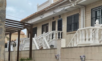 Resale - Bungalow - La Mata - Playa