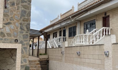 Resale - Bungalow - La Mata - Playa