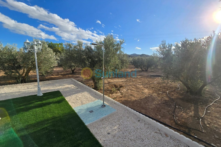 Resale - Villa - Hondón de las Nieves - 