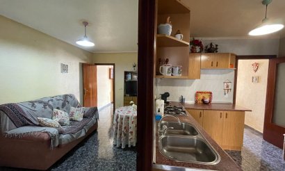 Resale - Townhouse - Jacarilla - Comunidad Valenciana