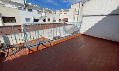 Resale - Townhouse - Jacarilla - Comunidad Valenciana