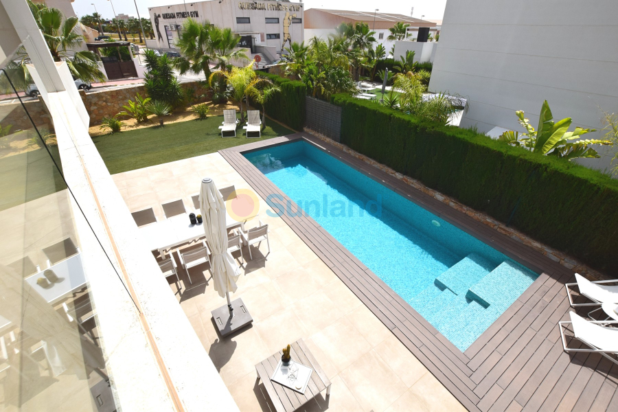 Resale - Detached Villa - Ciudad Quesada - Airstrip