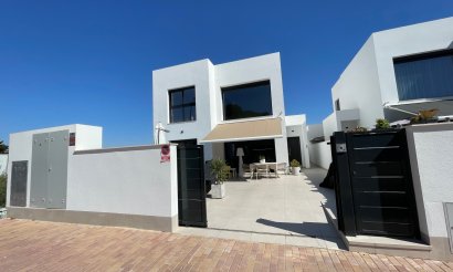 Resale - Villa - Formentera del Segura - pueblo