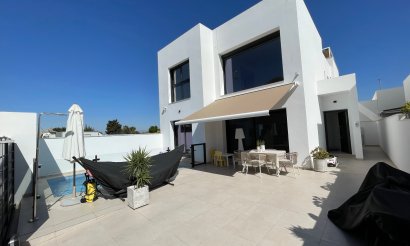 Resale - Villa - Formentera del Segura - pueblo