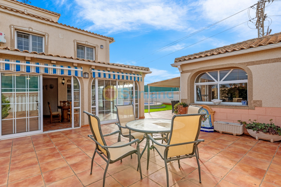 Använda fastigheter - Villa - Torrevieja