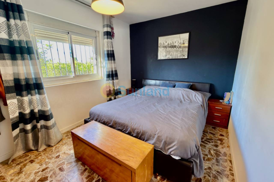 Resale - Villa - San Fulgencio