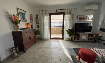 Resale - Apartment - Flat - Almoradí - Center