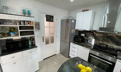 Resale - Apartment - Flat - Almoradí - Center