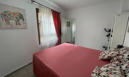Resale - Apartment - Flat - Almoradí - Center