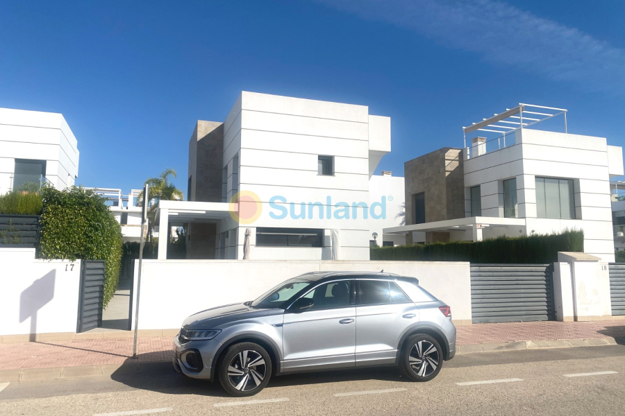 Använda fastigheter - Detached Villa - Ciudad Quesada - Doña Pepa