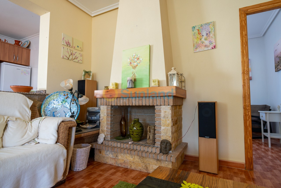Resale - Villa - Cañada Del Trigo