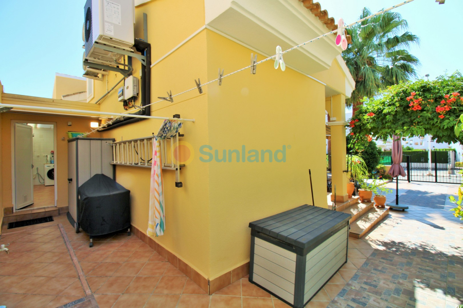 Resale - Villa - Villamartin - Los Dolses