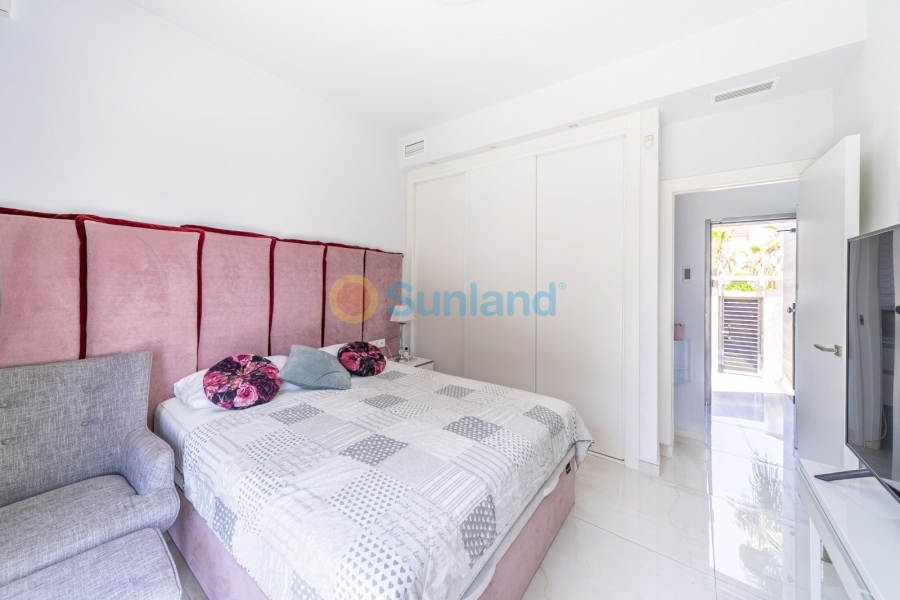 Resale - Villa - Orihuela Costa - Lomas De Cabo Roig