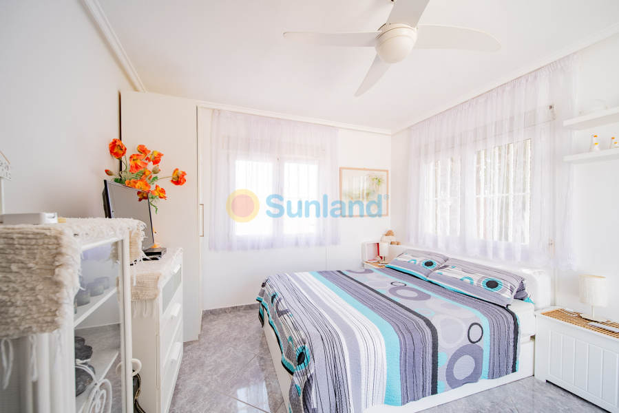 Brukte eiendommer - Villa - Orihuela Costa - La Florida