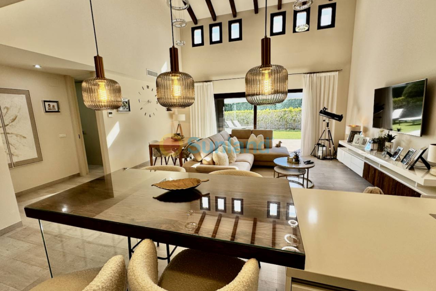 Resale - Villa - La Finca Golf