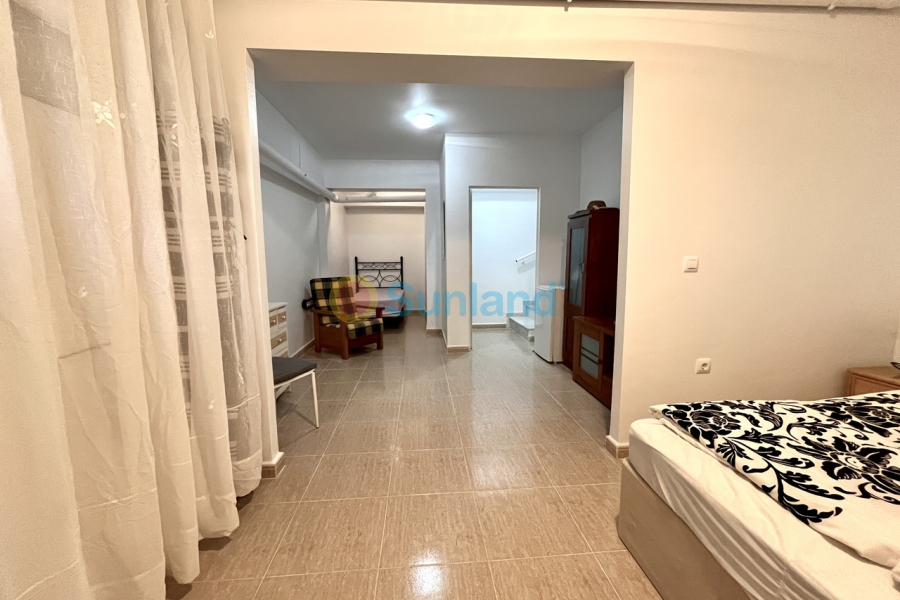 Resale - T - Avileses